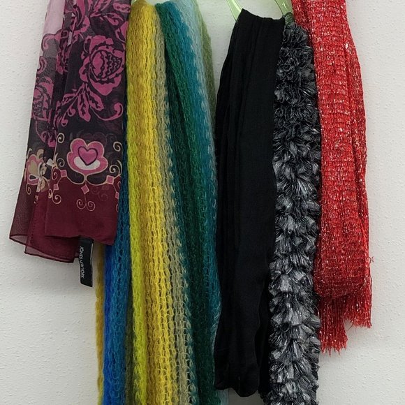 Bundle of Scarves - Picture 8 of 8
